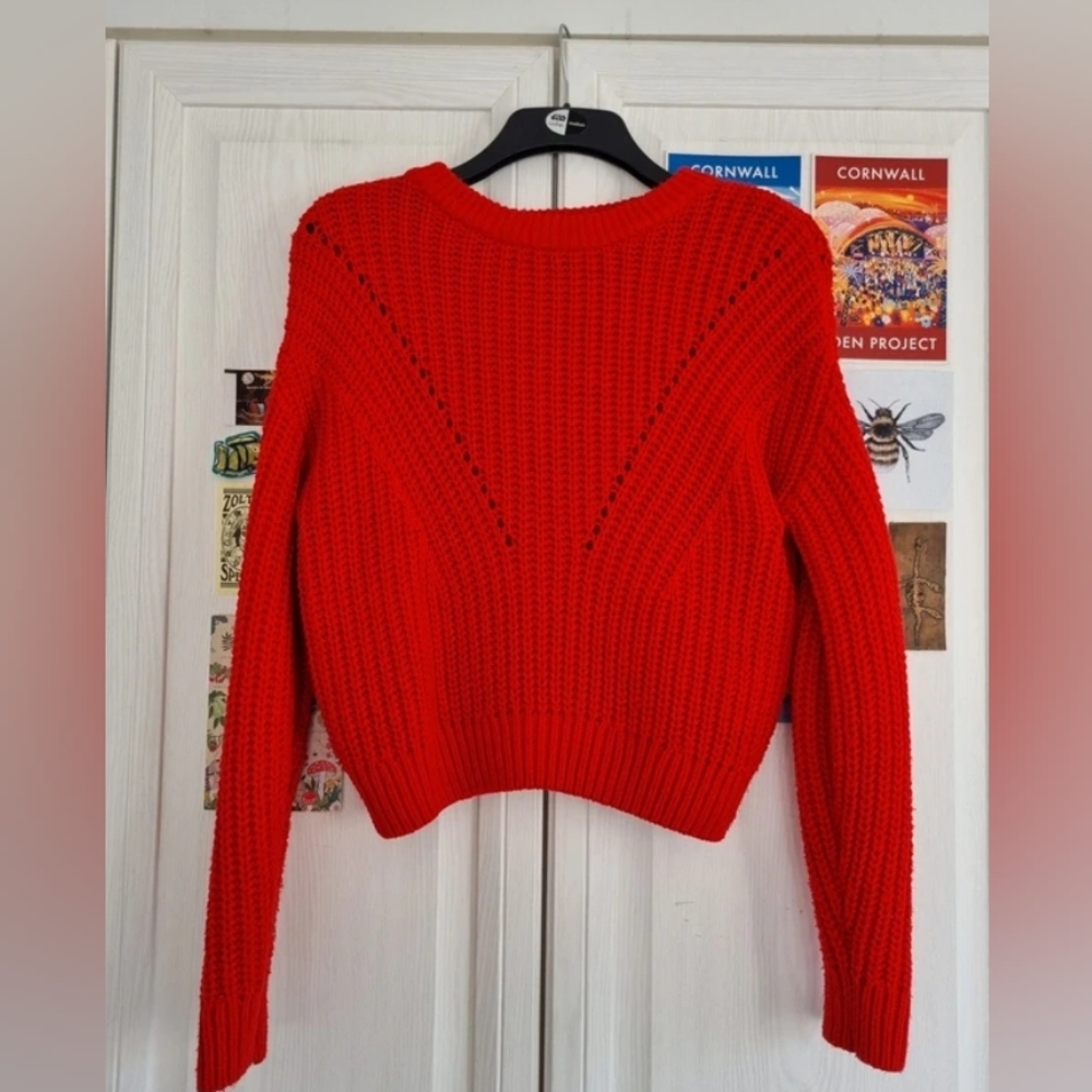 H&M Bright Red Cropped Crew Neck Sweater